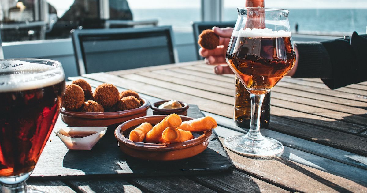 what-is-borrelen-dutch-happy-hour-1308878896-social-crop